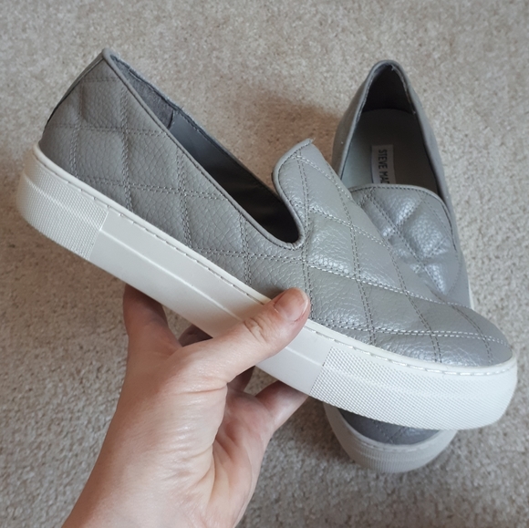 Steve Madden Shoes - STEVE MADDEN / 8.5 / Women's Globe Quilted Slip On Platform Sneaker - Grey White